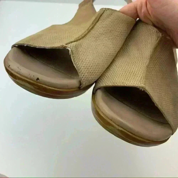 Clarks collection sandals size 8 39 tan suede - Picture 9 of 12